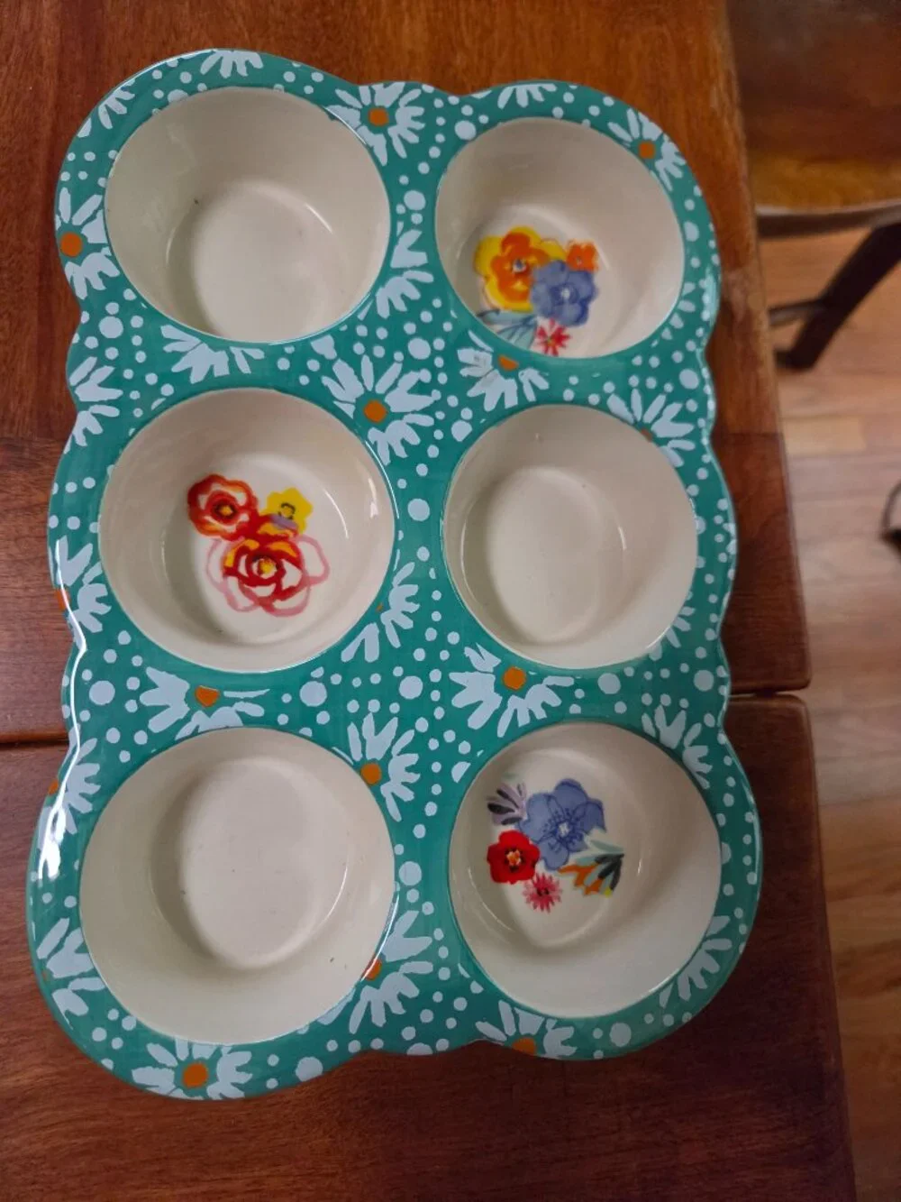 PIONEER WOMAN FLEA MARKET 6 CUP STONEWARE MUFFIN PAN IN TEAL WITH FLORAL